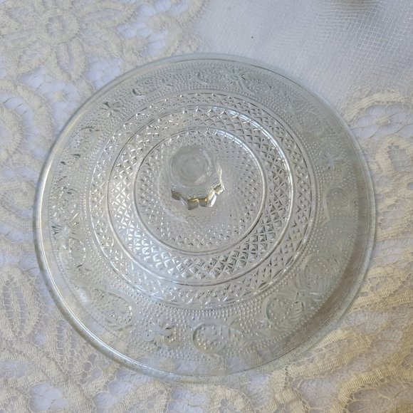 Cut Glass Clear Vintage Candy Dish with Lid Fluted Sides Holiday Table Lovely - Picture 8 of 9